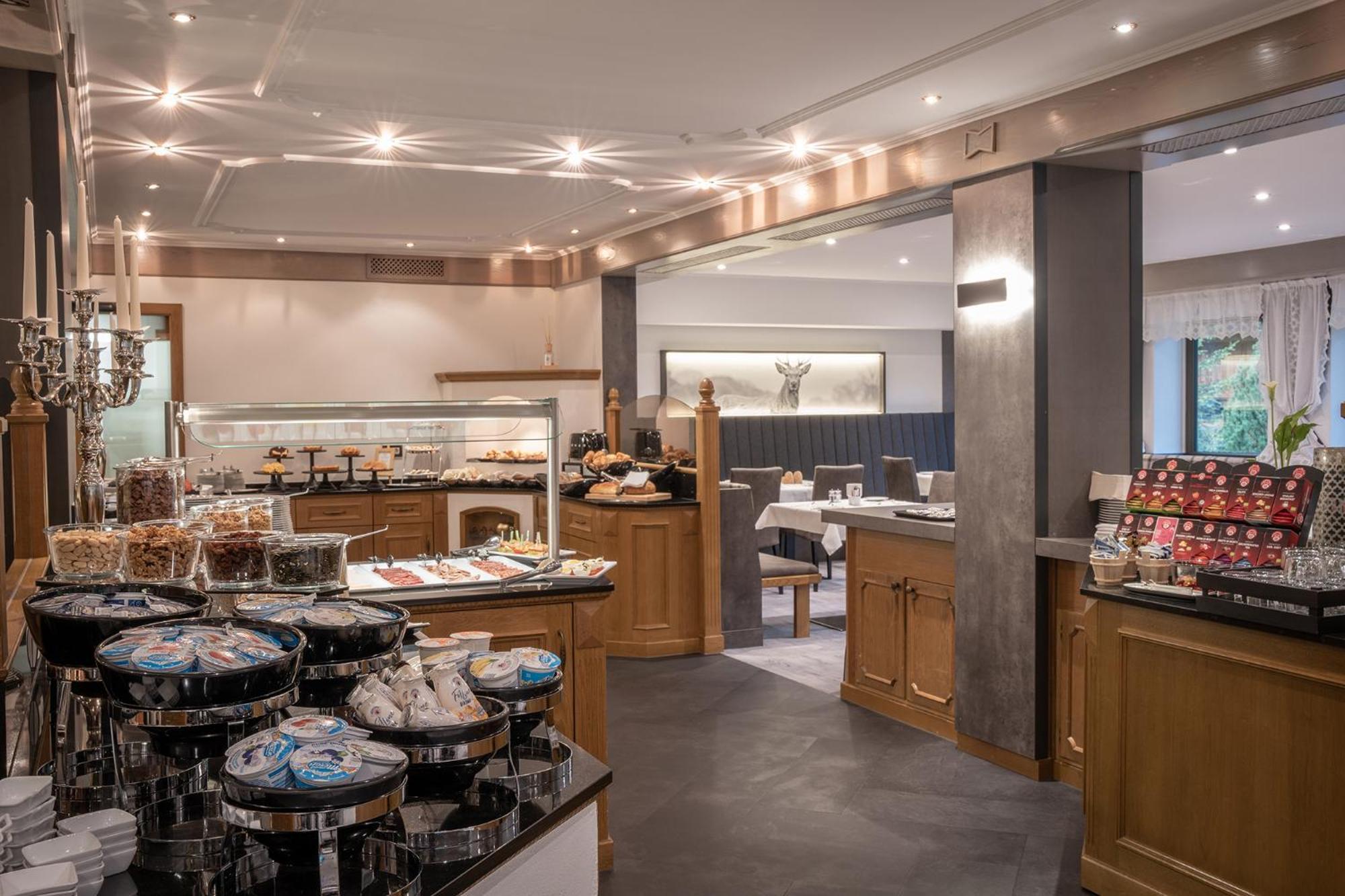The Laurin Small & Charming Selva di Val Gardena Ngoại thất bức ảnh