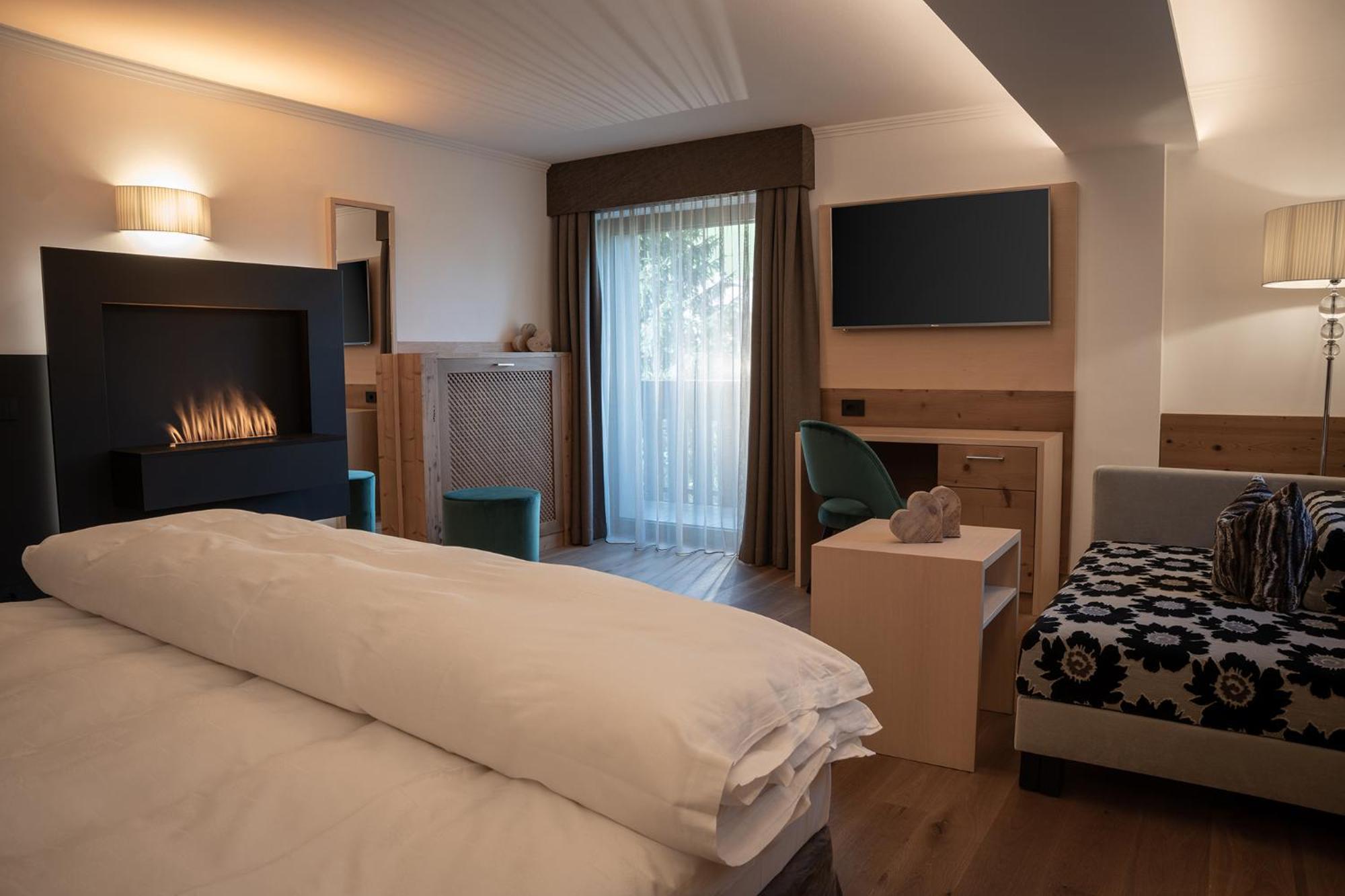 The Laurin Small & Charming Selva di Val Gardena Ngoại thất bức ảnh