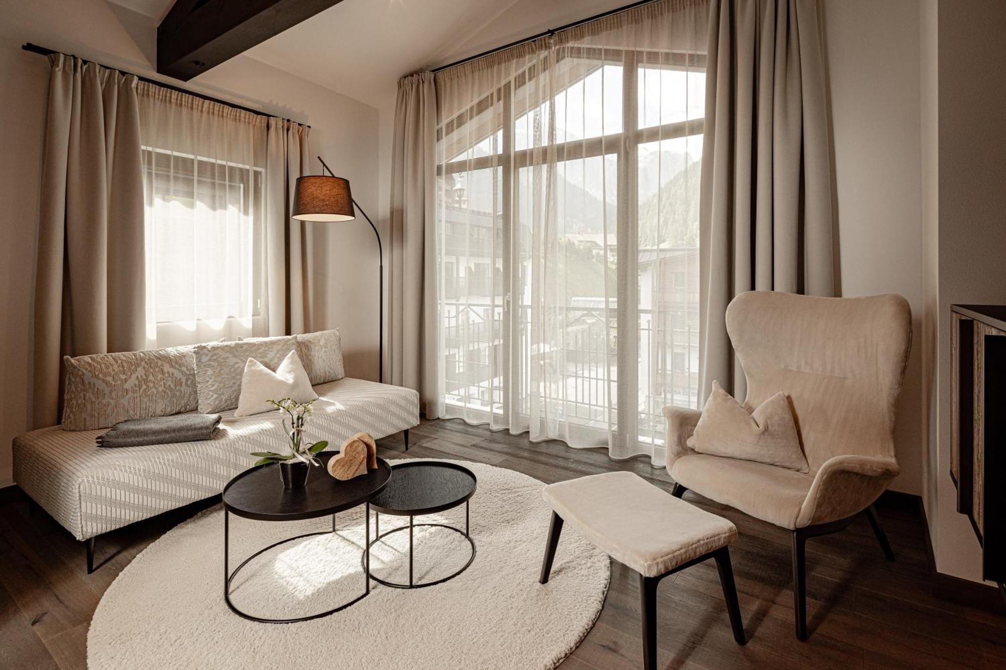 The Laurin Small & Charming Selva di Val Gardena Ngoại thất bức ảnh